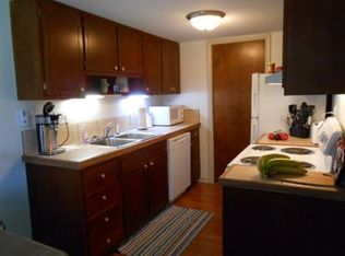 925 Woodside Rd APT 16, Muskegon, MI 49441