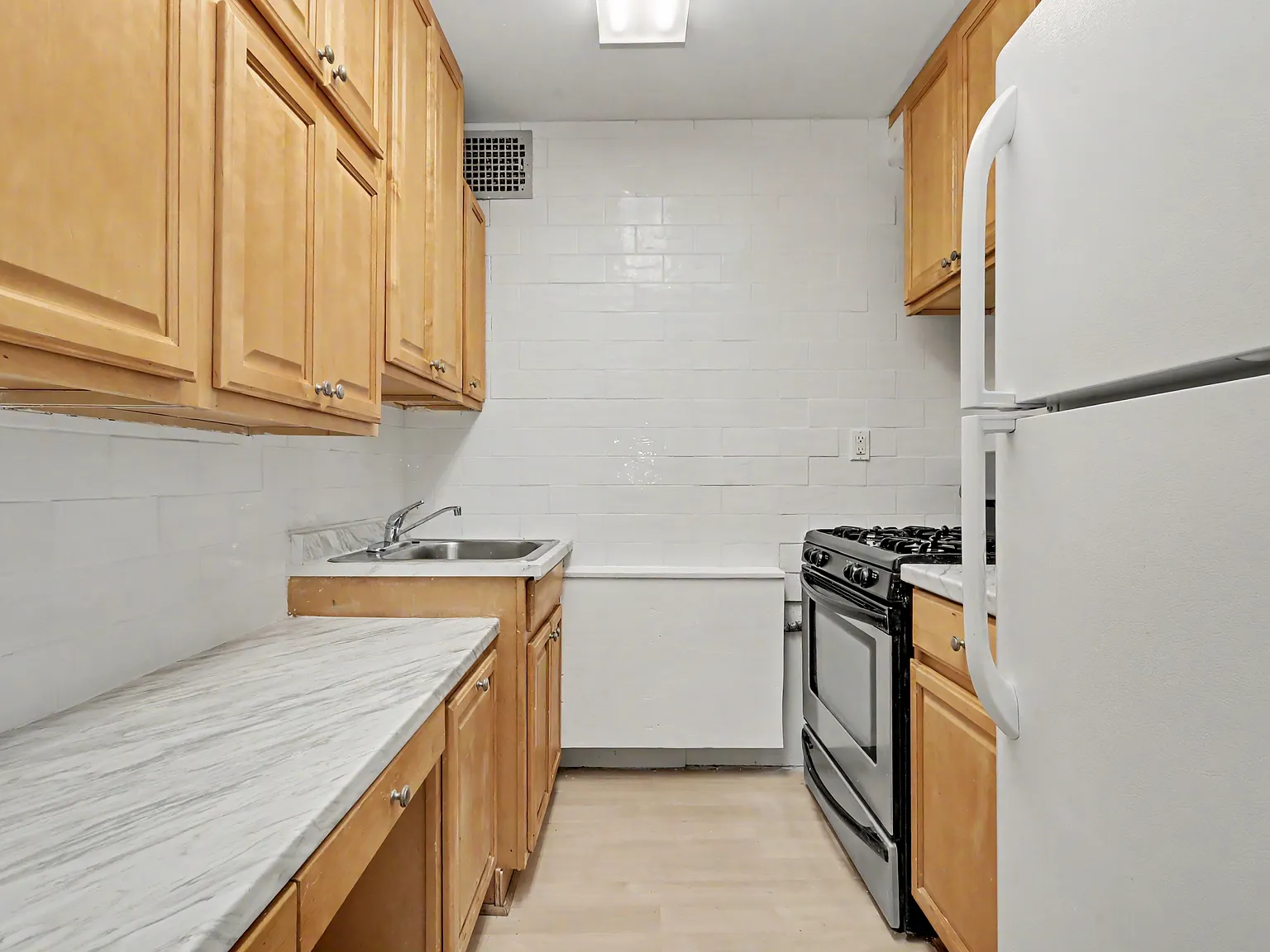 1 bed, 520 sqft, $1,900 — Photo 2