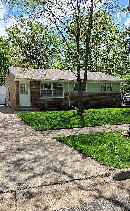 1st image of 527 Rosemont Ave