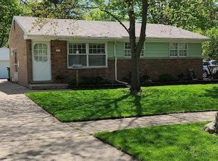 527 Rosemont Ave, Saline, MI 48176