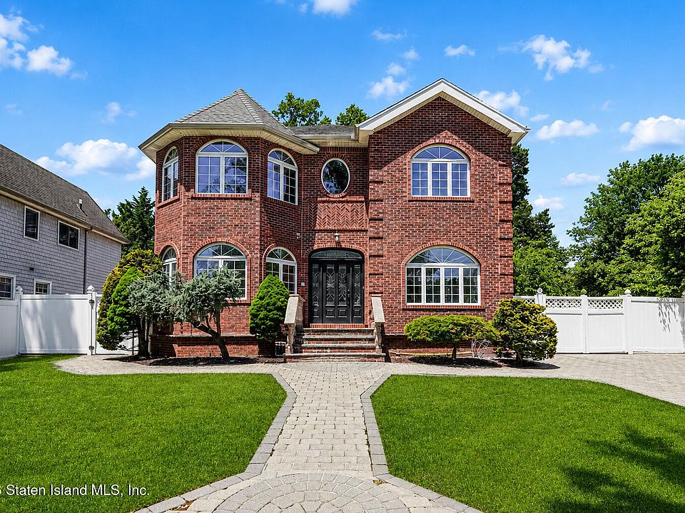 1st image of 143 Barlow Ave