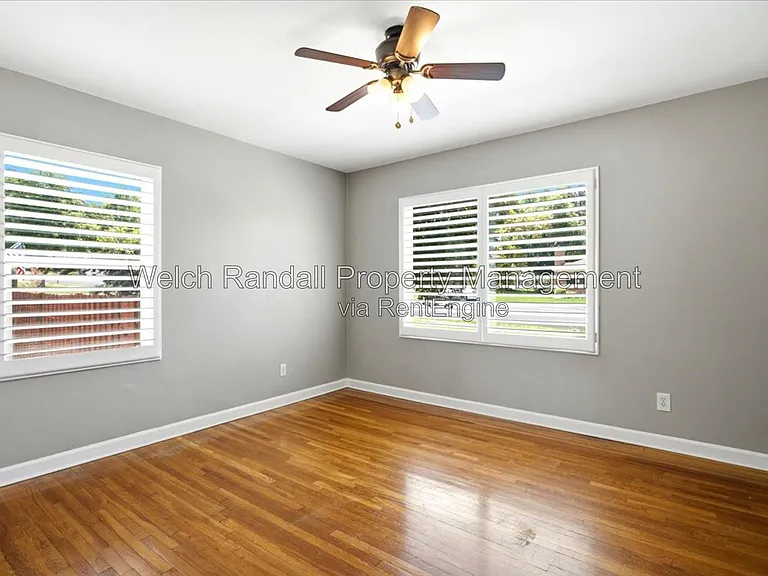 425 E Center St — Photo 11