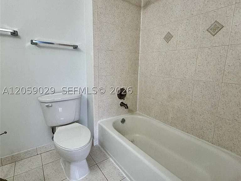 16743 Hemingway Dr #16743 — Photo 11