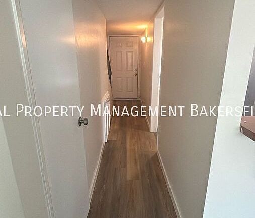 5th image of 2425 Olive St #2425