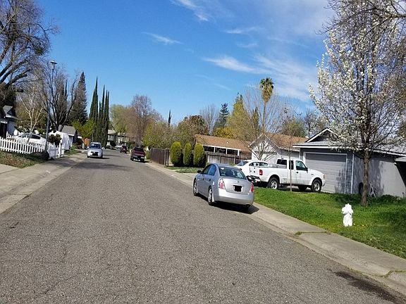 5th image of 2617 Mackinaw Way