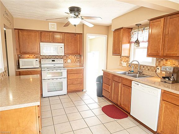 3rd image of 3708 Liggett Dr