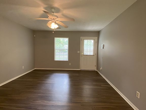 5th image of 225 Charlemagne Blvd