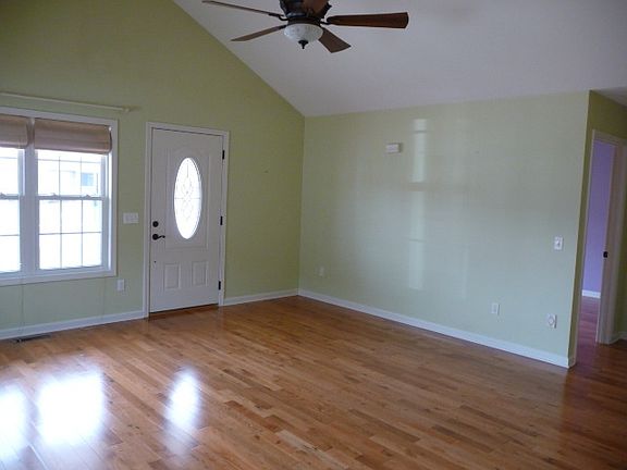 4th image of 20281 Millbrook Dr