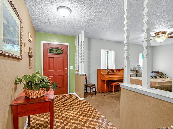 4th image of 5911 CYPRESS BEND