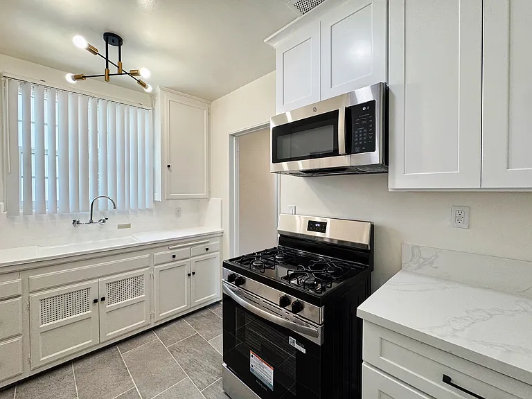 877 S Marengo Ave #899 — Photo 9