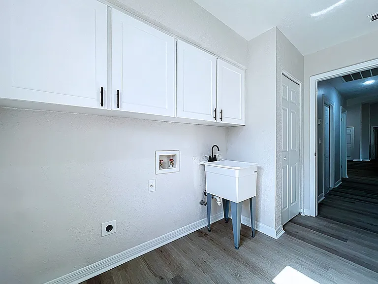 2881 Hammock Dr — Photo 22