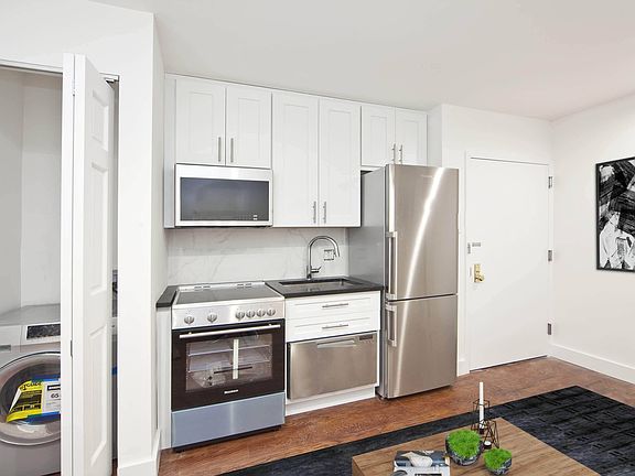 2nd image of 550 Broome St APT 10