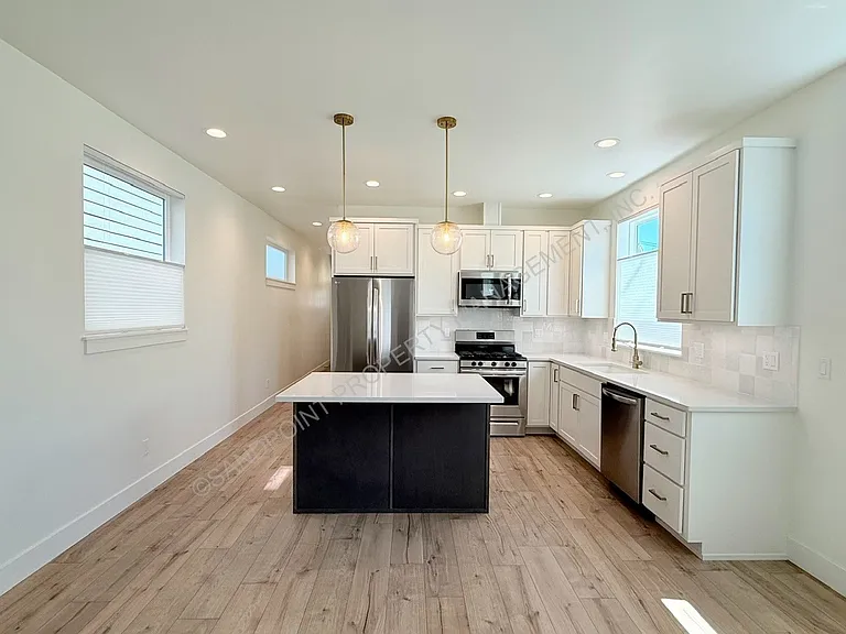 655 Oak Ave — Photo 14