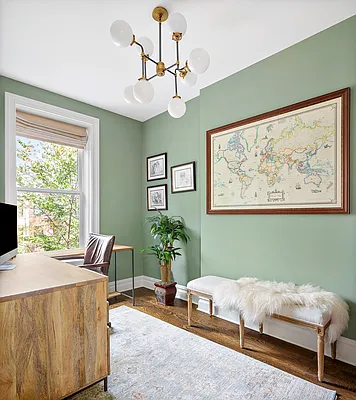 Sold by Compass | media 17