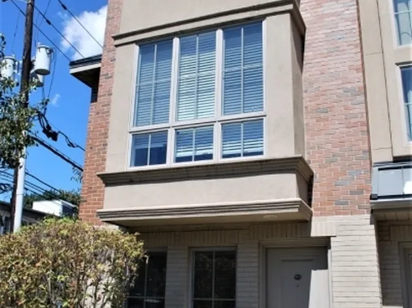 200 Laird Avenue  101 image 11 of 12
