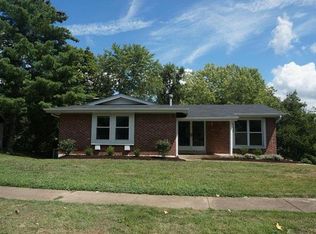 354 Marywood Ct, Ballwin, MO