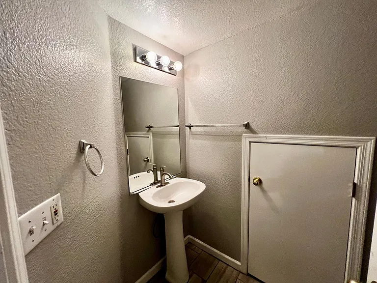 1631 N Garrett Dr — Photo 21