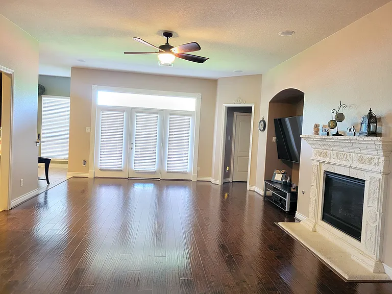 14319 Hancock Elm St — Photo 3