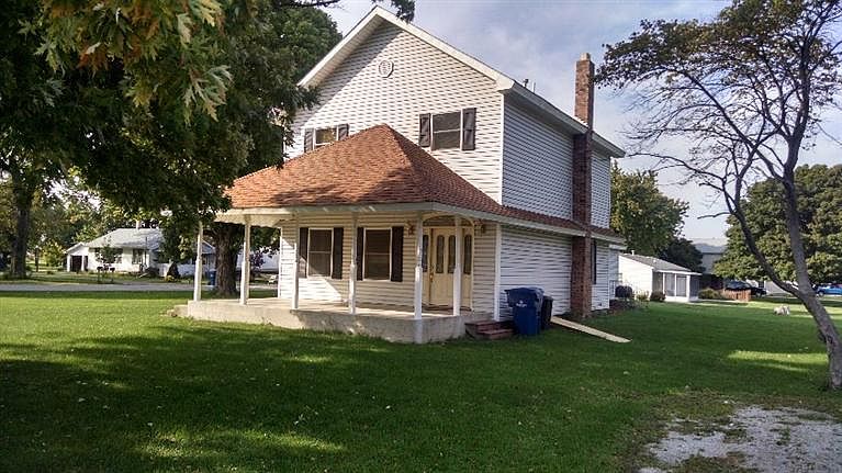 1st image of 301 N Newton St
