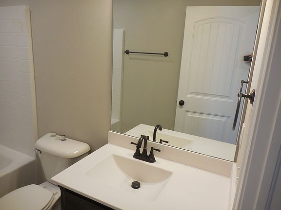 2nd image of 118 NE 23rd St #118J