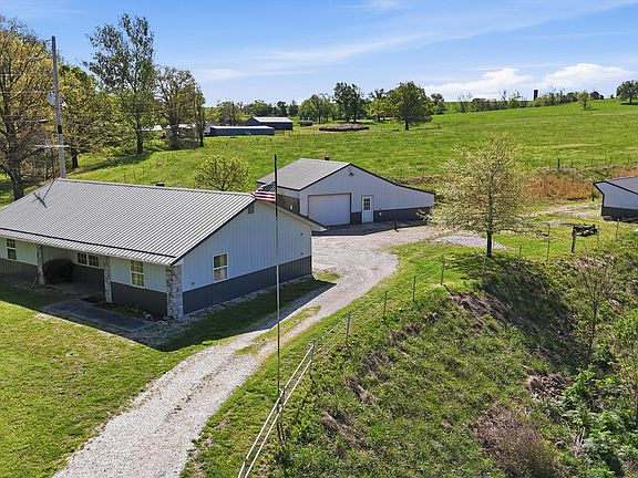3rd image of 5619 Farm Road 2265