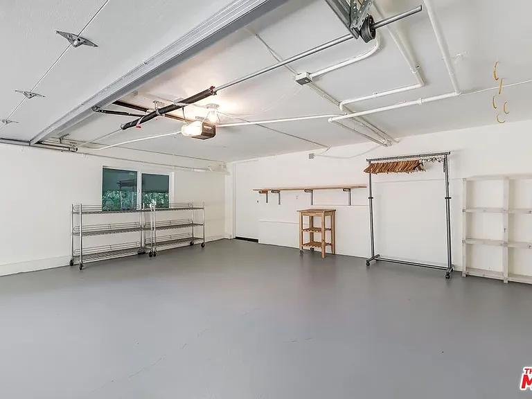 7586 Woodrow Wilson Dr — Photo 24