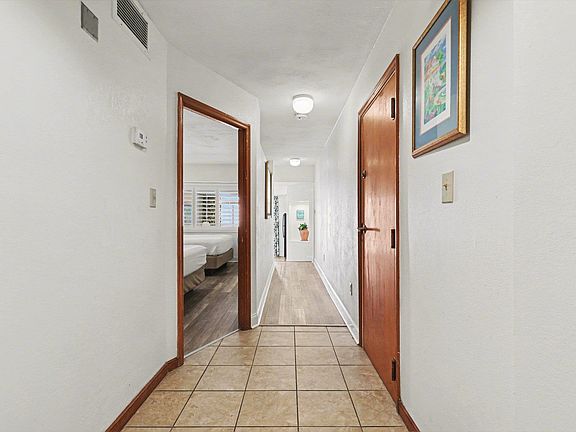 2nd image of 4800 S Ocean Blvd. #1122