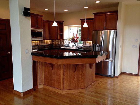 kitchen & Counter height bar