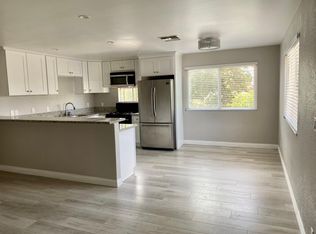 11555 Archwood St #B, North Hollywood, CA 91606