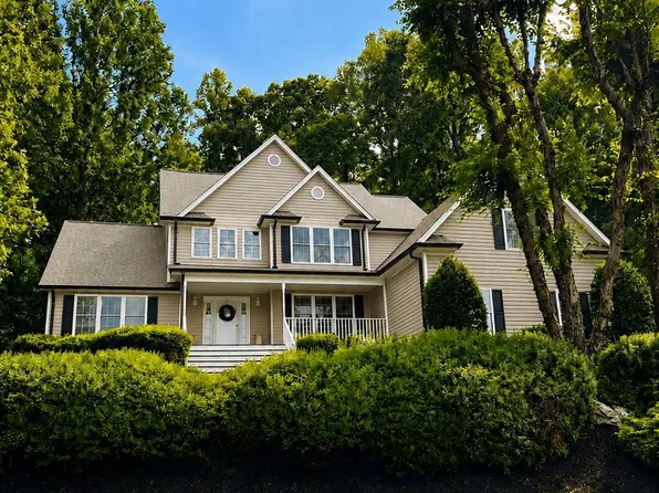 5349 Christa Ct, Warrenton, VA 20187