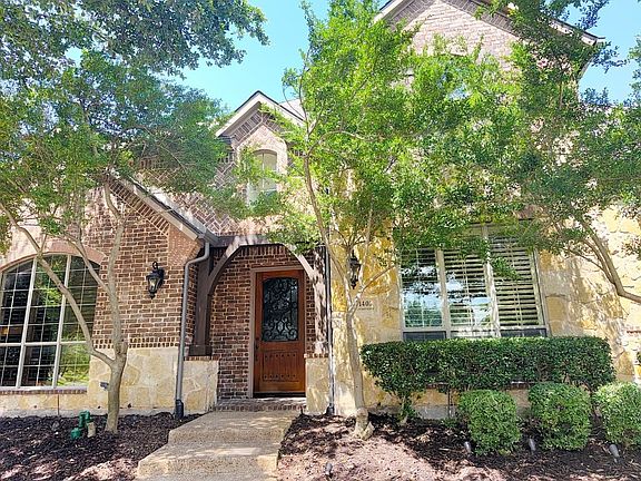 2nd image of 1401 Luckenbach Dr