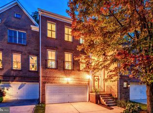 1680 Waterhaven Dr, Reston, VA 20190