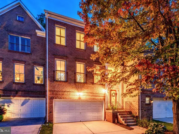 1680 Waterhaven Dr, Reston, VA 20190