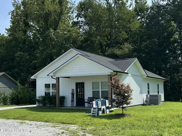 254 Hemlock Springs Dr, Helenwood, TN 37755