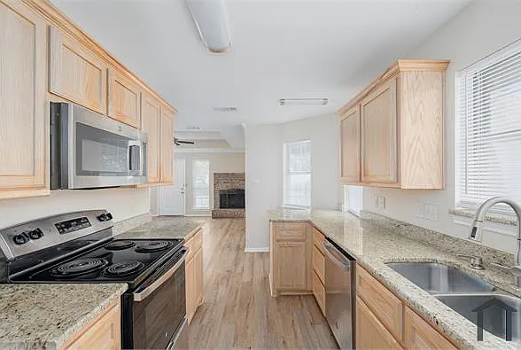 1801 Park Pl — Photo 7
