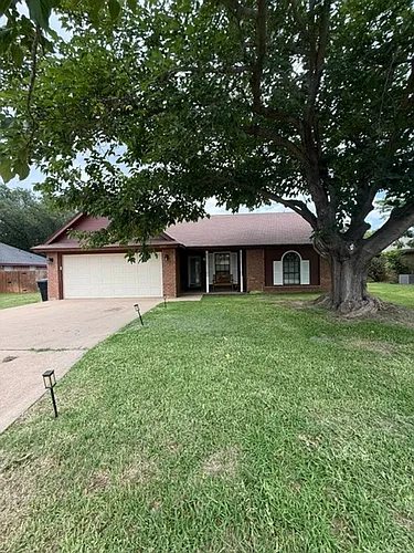 1717 Pemelton Dr Photo 1