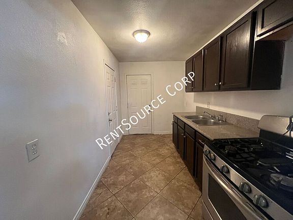 5th image of 411 S 1st Ave APT B