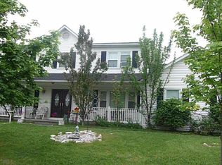 5 Lynch Ct, Garnerville, NY 10923