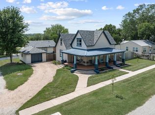 301 N 1st Ave, Mulvane, KS 67110