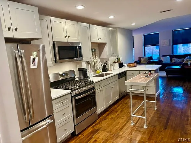 309 S Franklin St — Photo 4