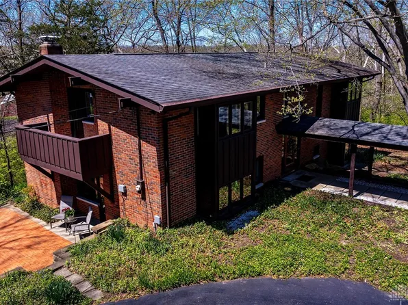 210 Beechpoint Dr, Oxford, OH 45056