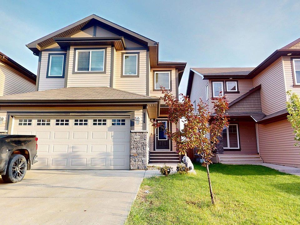 1st image of 3215 15th Ave NW