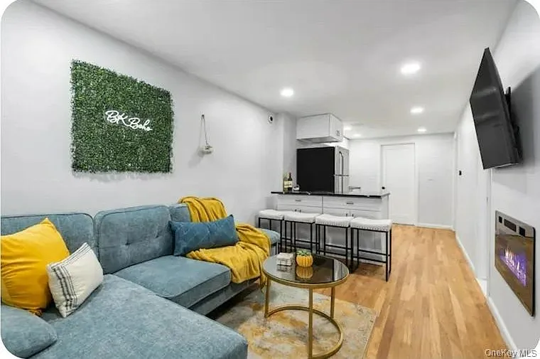 2276 Atlantic Ave — Photo 1