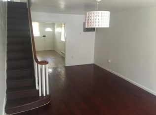 2429 S Hutchinson St, Philadelphia, PA 19148