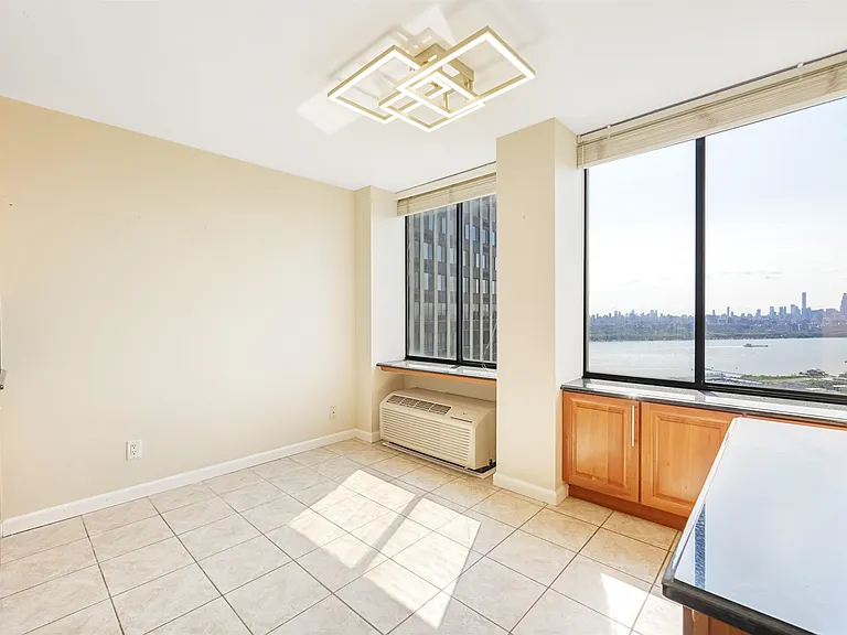200 Winston Dr #2019 — Photo 13
