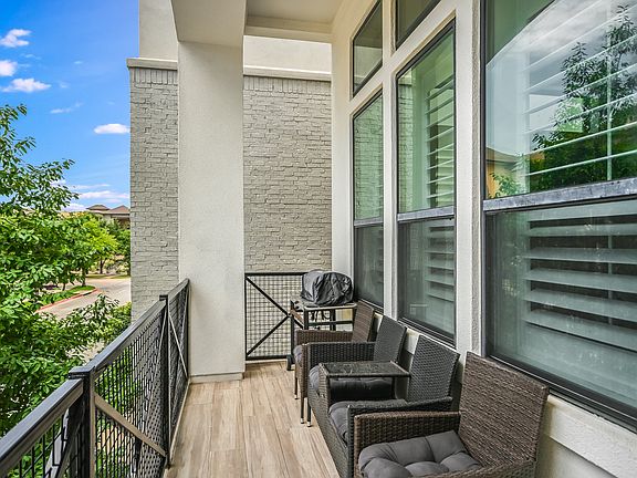 3rd image of 13322 Galleria Cir