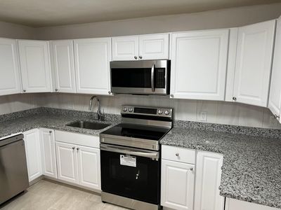 4 Park Avenue Pl APT 14, Worcester, MA, 01603