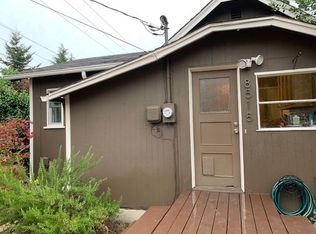 8515 Linden Ave N, Seattle, WA 98103