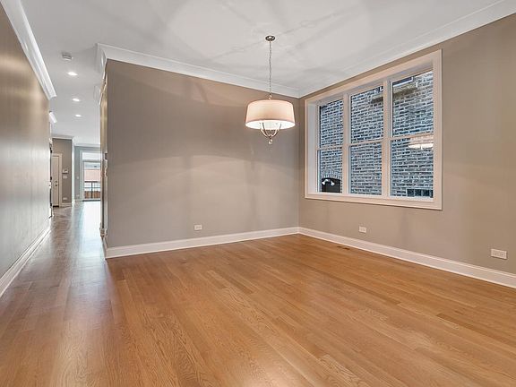 5th image of 2320 N Southport Ave #2N