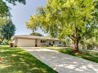 101 Carver Sq, Waconia, MN 55387